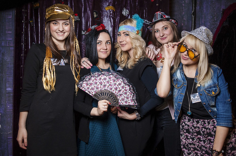 Как провести корпоратив на 8 марта в generalCities.Великом Новгороде