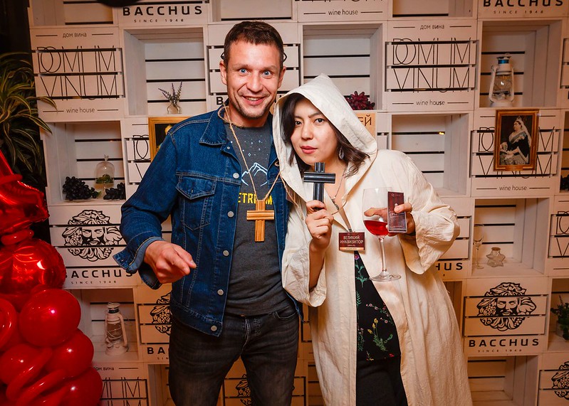 Тыквенные фонари и декорации для квеста на Хэллоуин в generalCities.Великом Новгороде