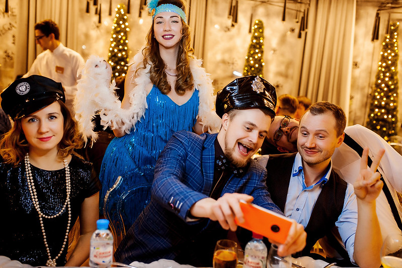 Идеи для новогодней вечеринки в generalCities.Великом Новгороде