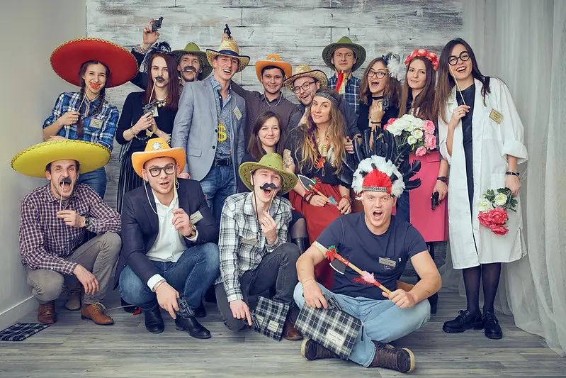 Под напряжением, но вместе: как отметить День энергетика 2025 в Великом Новгороде